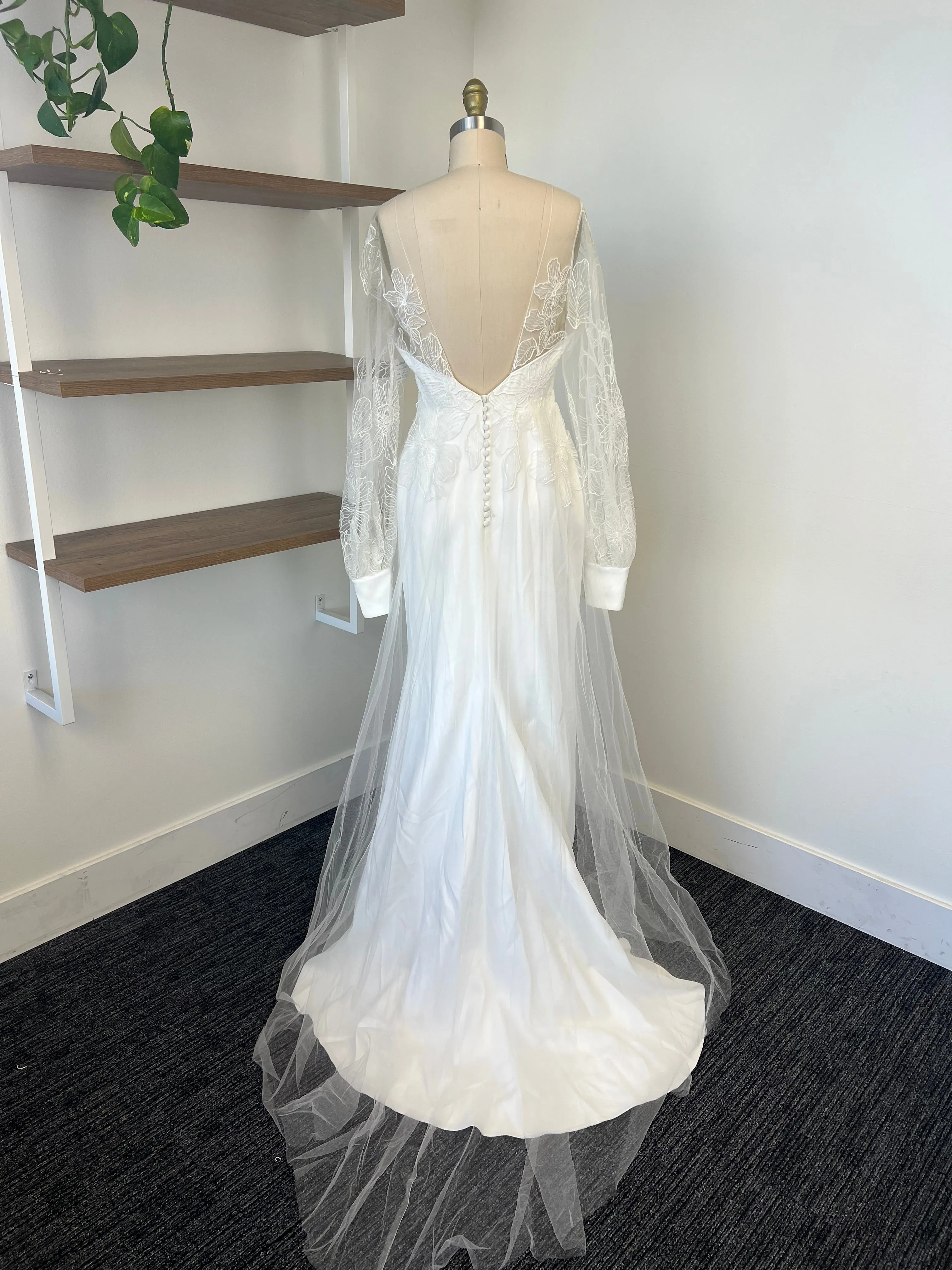 A / Rime Arodaky Circe Size 8