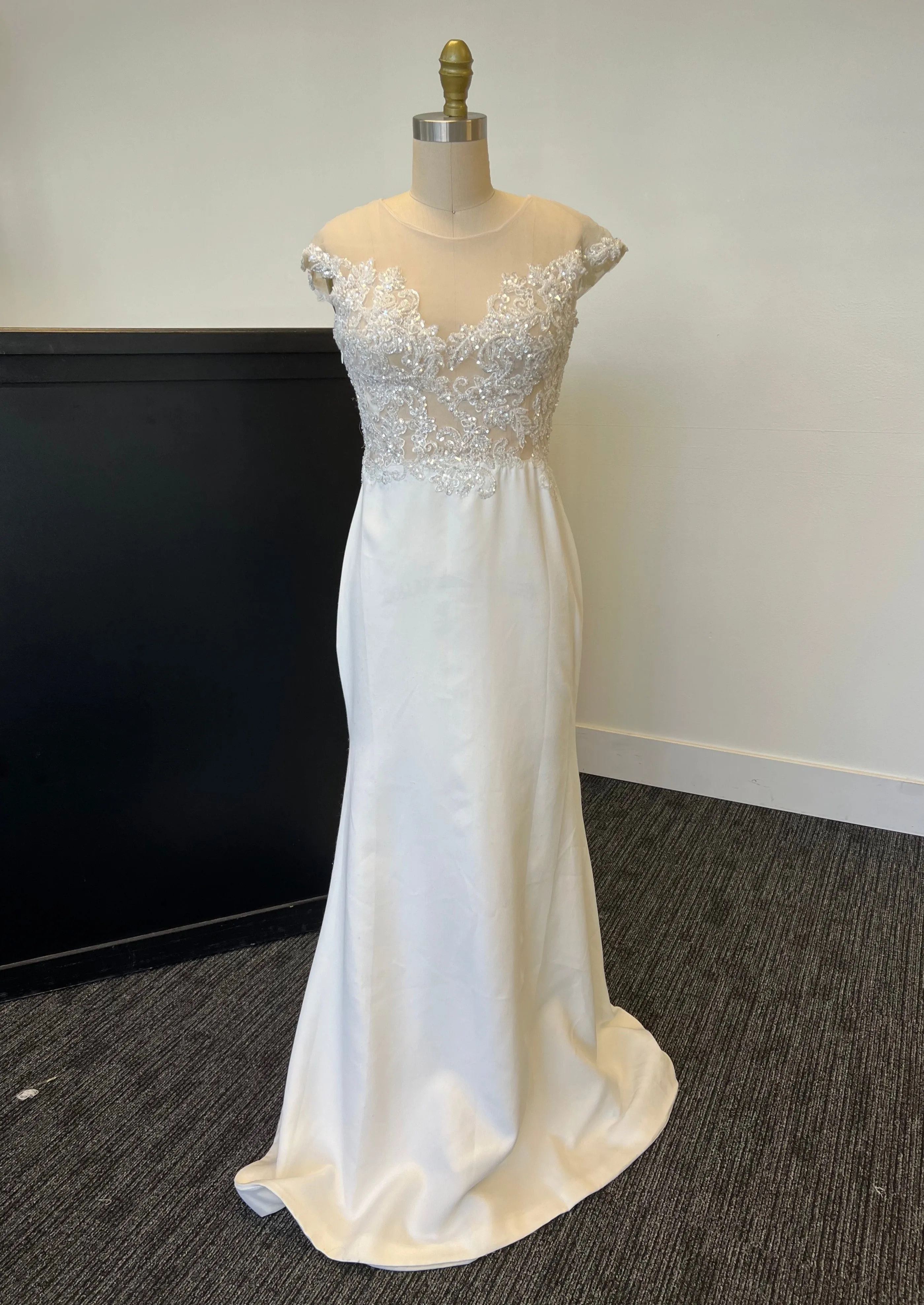 C / L'amour and Lace 25 Size 4
