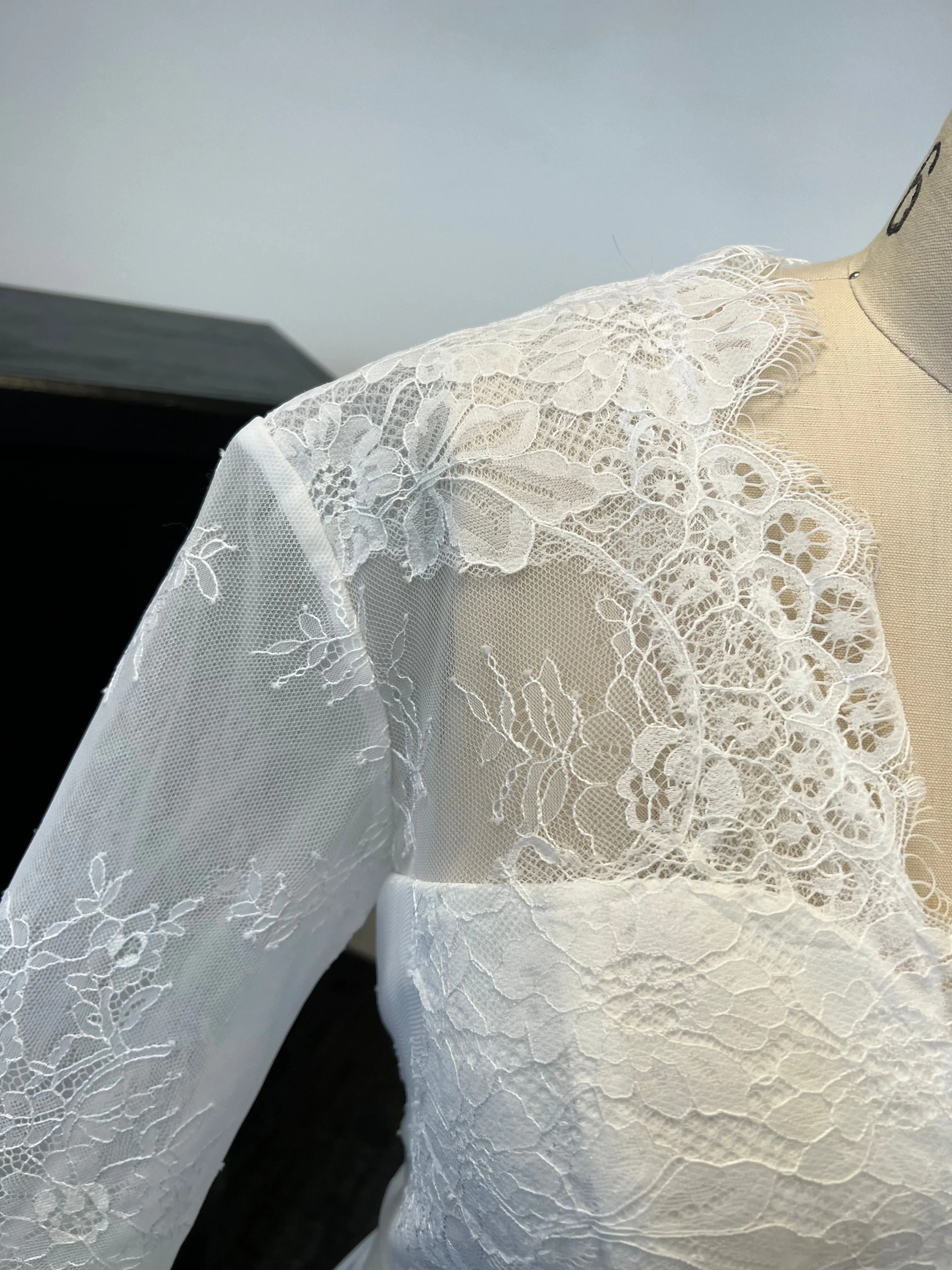 C / L'amour and Lace 34 Size 6
