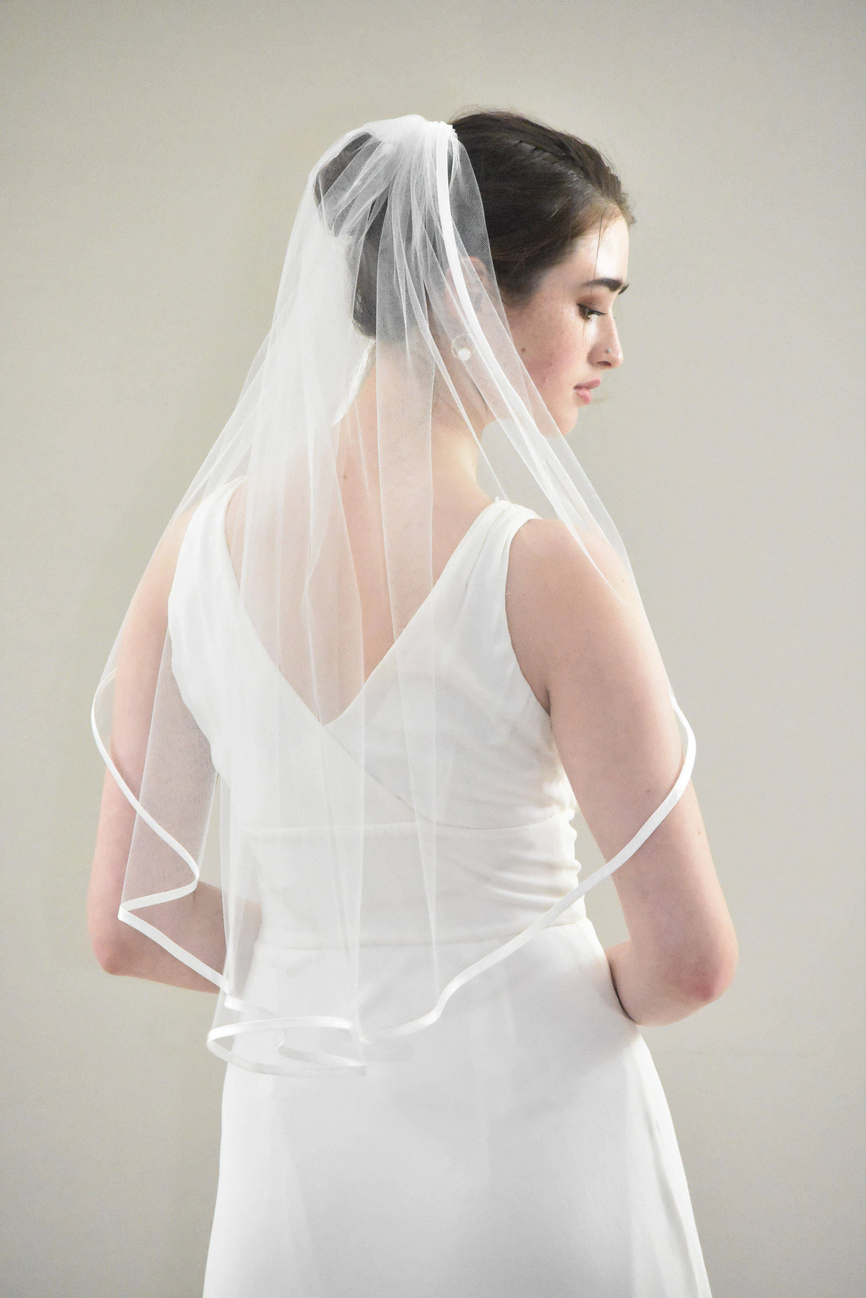 Sheer Elbow Length Veil with 1/4" Stain Edge