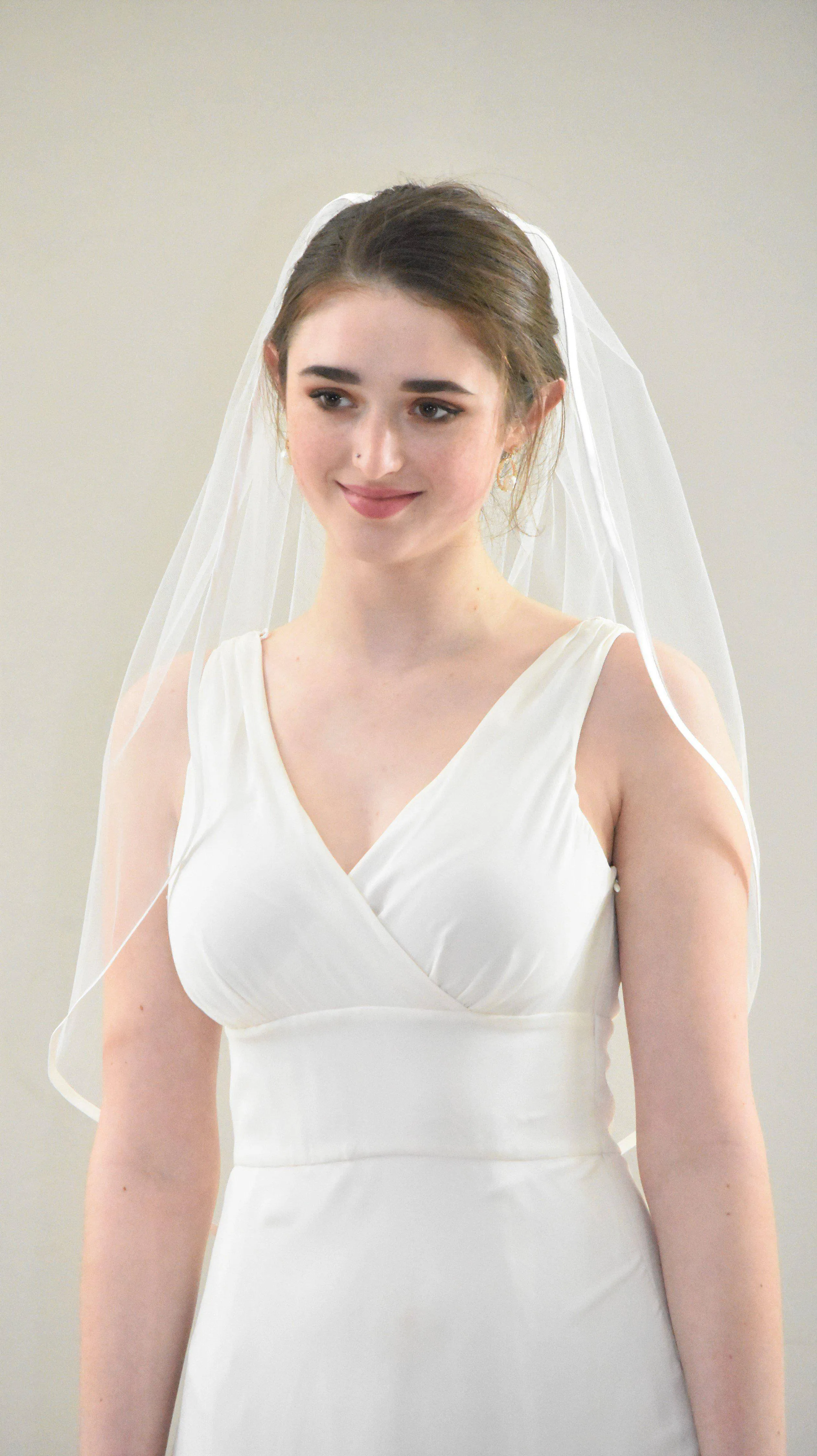 Sheer Elbow Length Veil with 1/4" Stain Edge